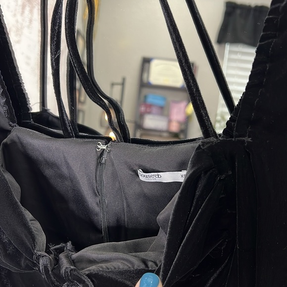 HOUSE OF CB 'Babydoll' Black Velvet Halter Mini Dress NWOT - Picture 8 of 9